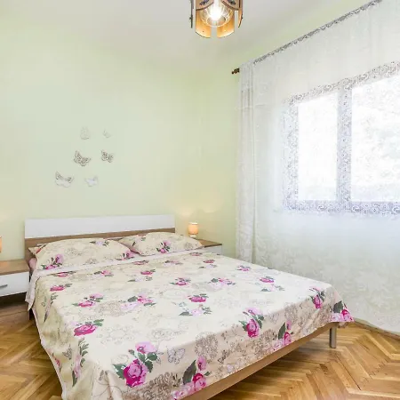 Elena Apartament *